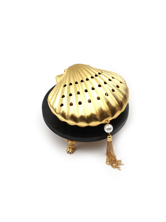 Elegance in a Mubkhar