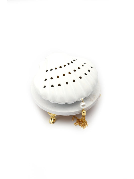 Elegance in a Mubkhar
